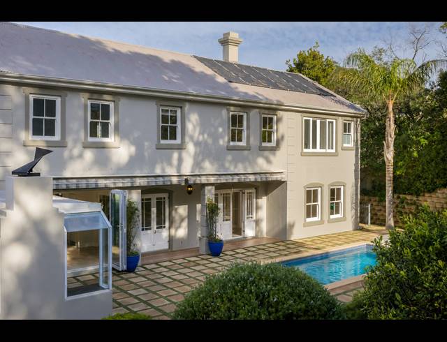 5 BEDROOM HOUSE TO LET IN RUYTEPLAATS